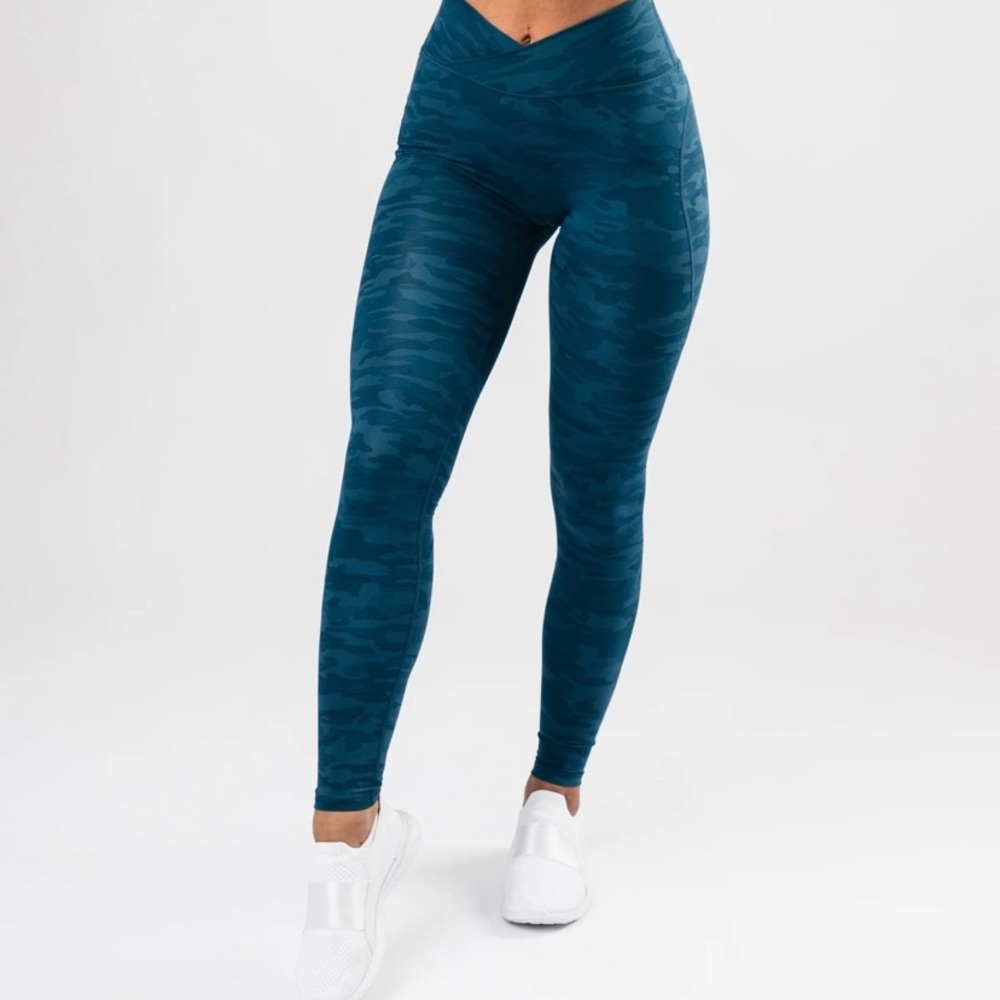 Alphalete leggings